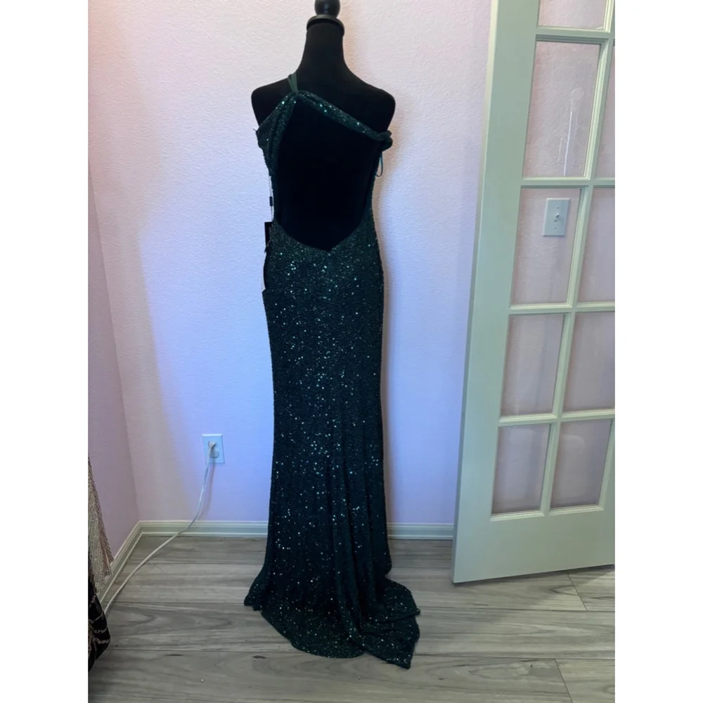 Women's La Femme Green Sequin Gown Size 8 - Picture 5 of 7